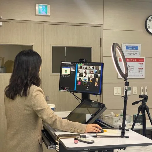 UST 디자인씽킹 워크샵 교육 현장 - 나눔경영컨설팅 오미영