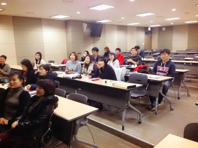 고려대학교 사회봉사단 탈북주민을 위한 SNS마케팅특강 교육 현장 - 나눔경영컨설팅 김종혁 강사