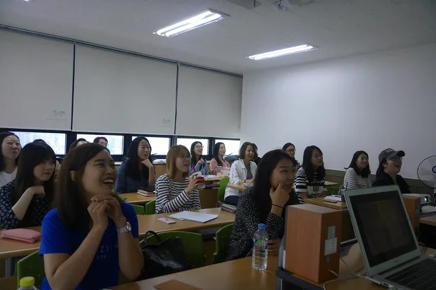 동작여성새로일하기센터 마케팅교육 5회차중 2회차 교육 현장 - 나눔경영컨설팅 김종혁 강사
