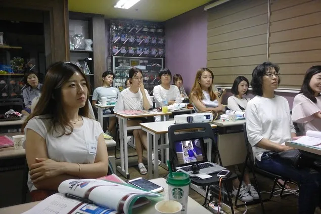스미더스 오아시스 프리저브드 플라워 마케팅 컨설턴트 과정 3차교육 교육 현장 - 나눔경영컨설팅 김종혁 강사