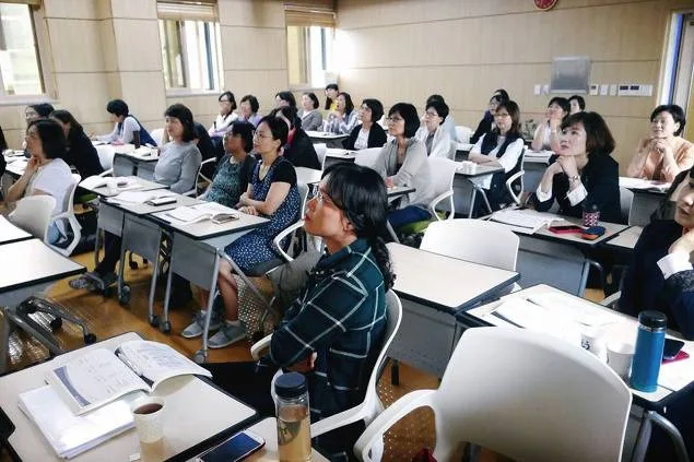 경기도여성능력개발센터 창업마케팅교육 교육 현장 - 나눔경영컨설팅 김종혁 강사