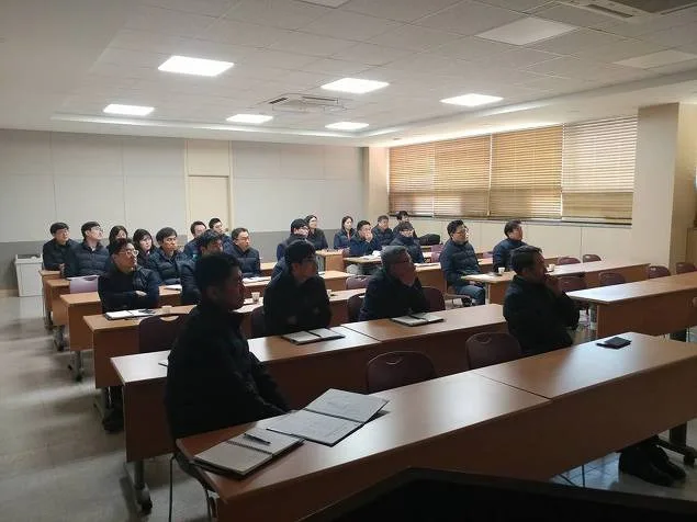 안전보건공단 경기동부지사 4차 산업혁명 특강 교육 현장 - 나눔경영컨설팅 김종혁 강사