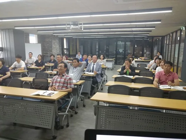 동작구 상공회 전쟁과 전투로 배우는 비즈니스전략특강 교육 현장 - 나눔경영컨설팅 김종혁 강사