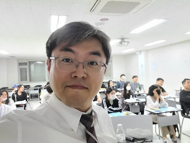 경남대학교 해외마케팅 4일차 교육 현장 - 나눔경영컨설팅 김종혁 강사