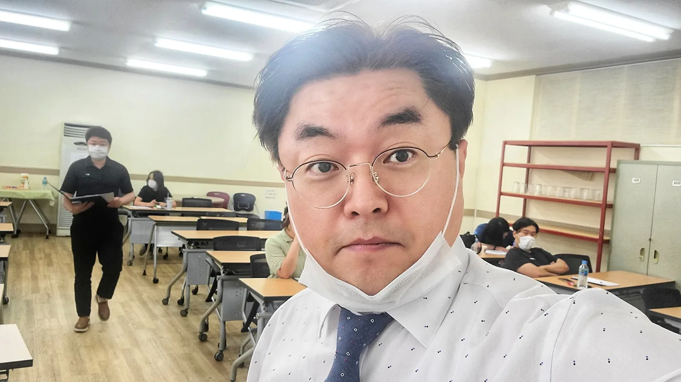 문경대학 창업마케팅과 유튜브 노하우 특강 교육 현장 - 나눔경영컨설팅 김종혁 강사