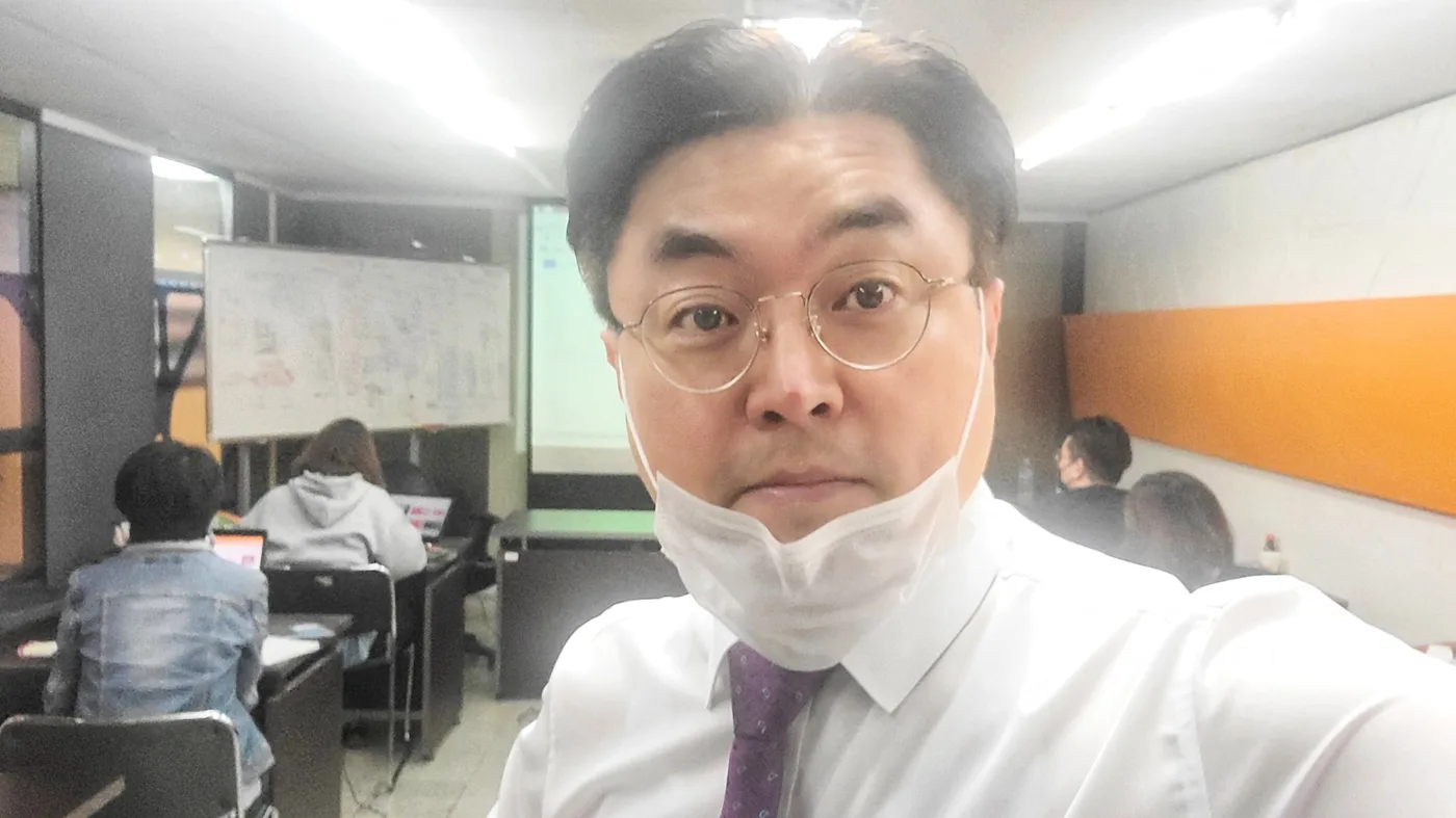 나누미넷 1인창조기업 지원센터 유튜브 촬영과 편집,운영 종일교육 교육 현장 - 나눔경영컨설팅 김종혁 강사