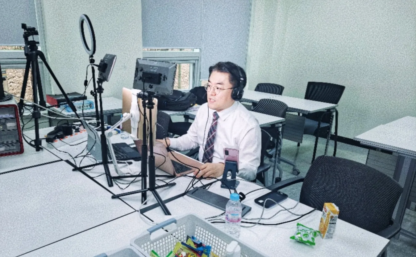 UST 디자인씽킹 워크샵 교육 현장 - 나눔경영컨설팅 김종혁 강사