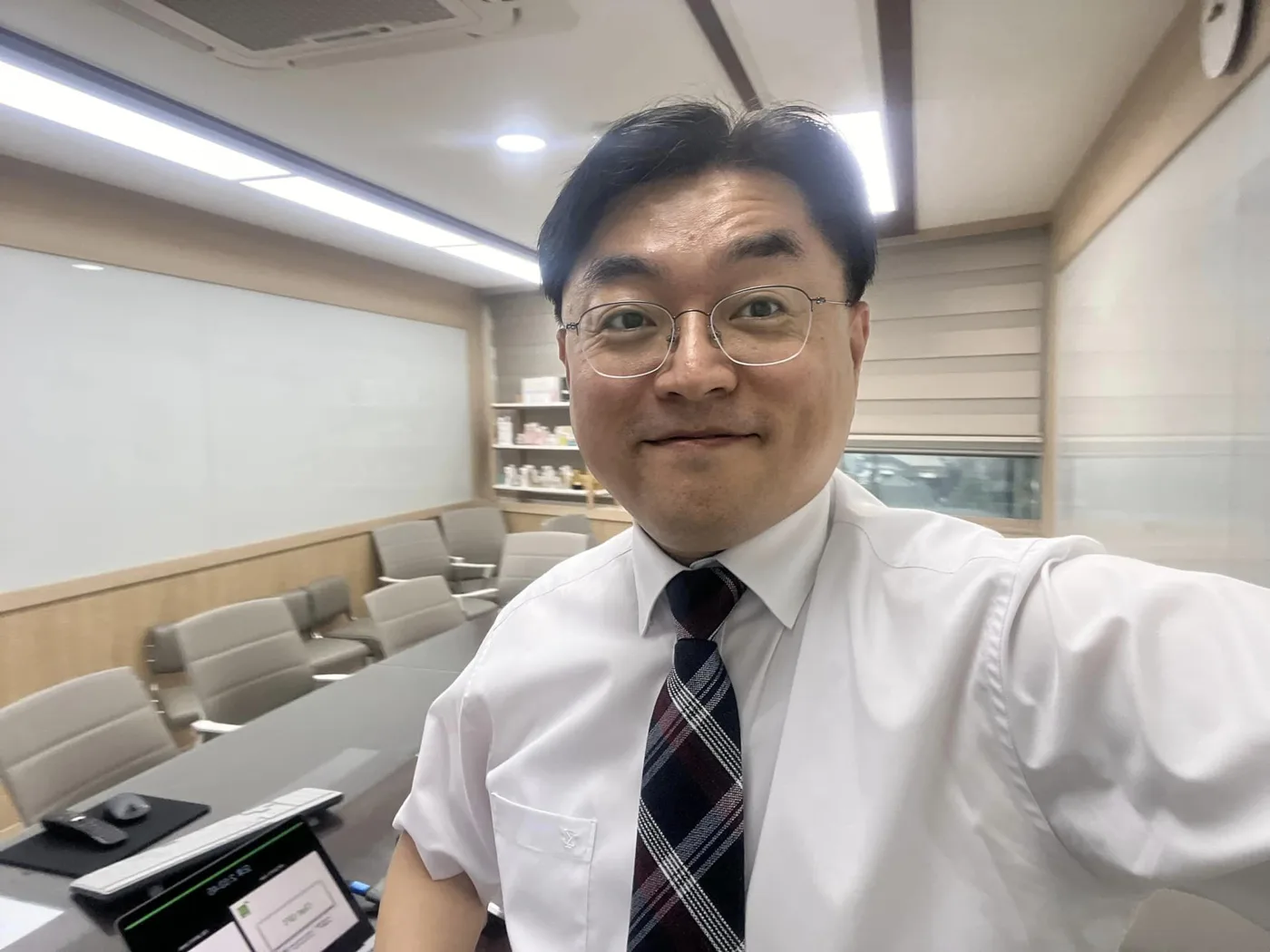 이스트헬스케어 챗GPT, 마케팅 활용법 특강 교육 현장 - 나눔경영컨설팅 김종혁 강사