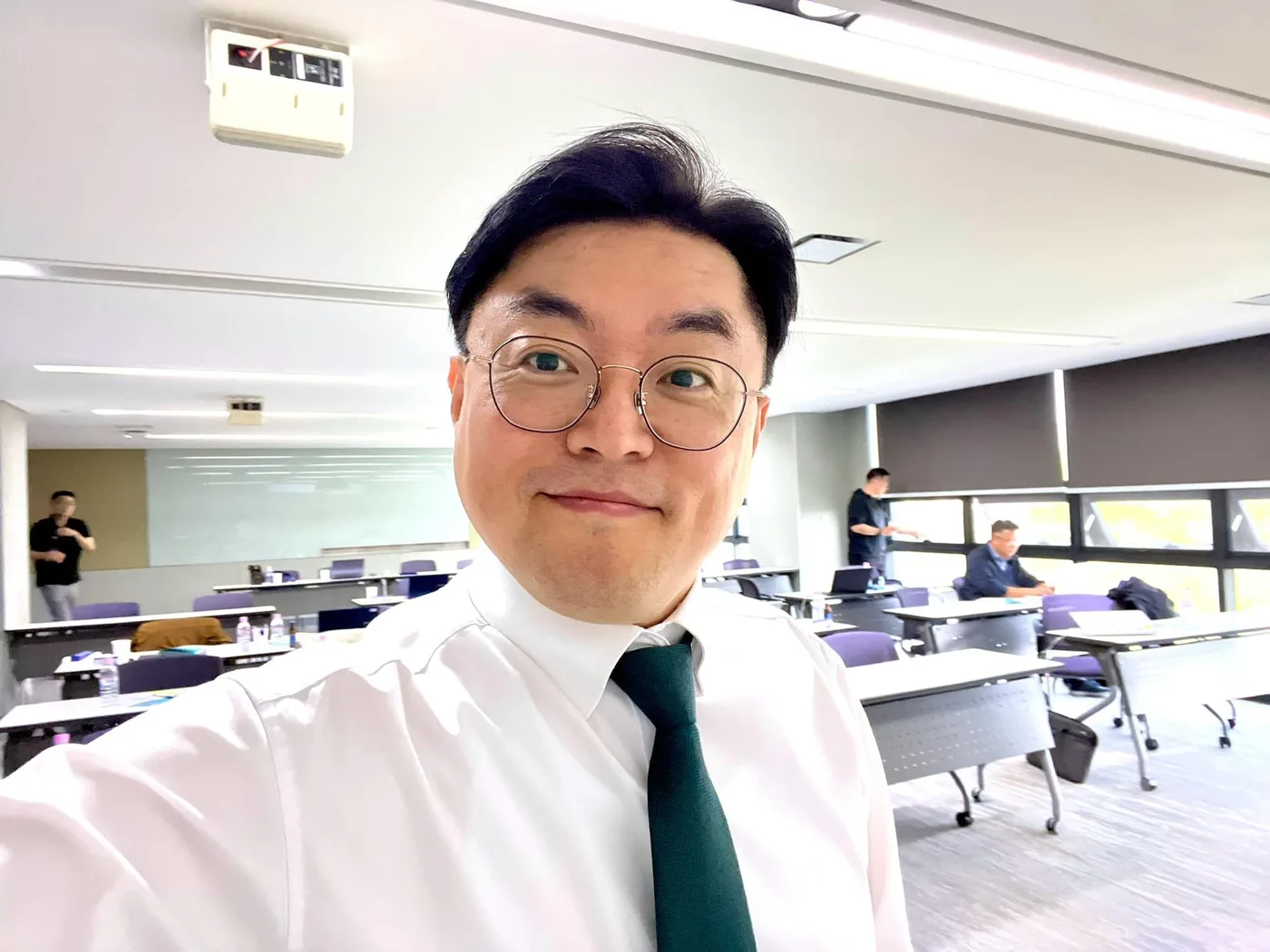 한경협 생성형 AI활용법 특강 교육 현장 - 나눔경영컨설팅 김종혁 강사