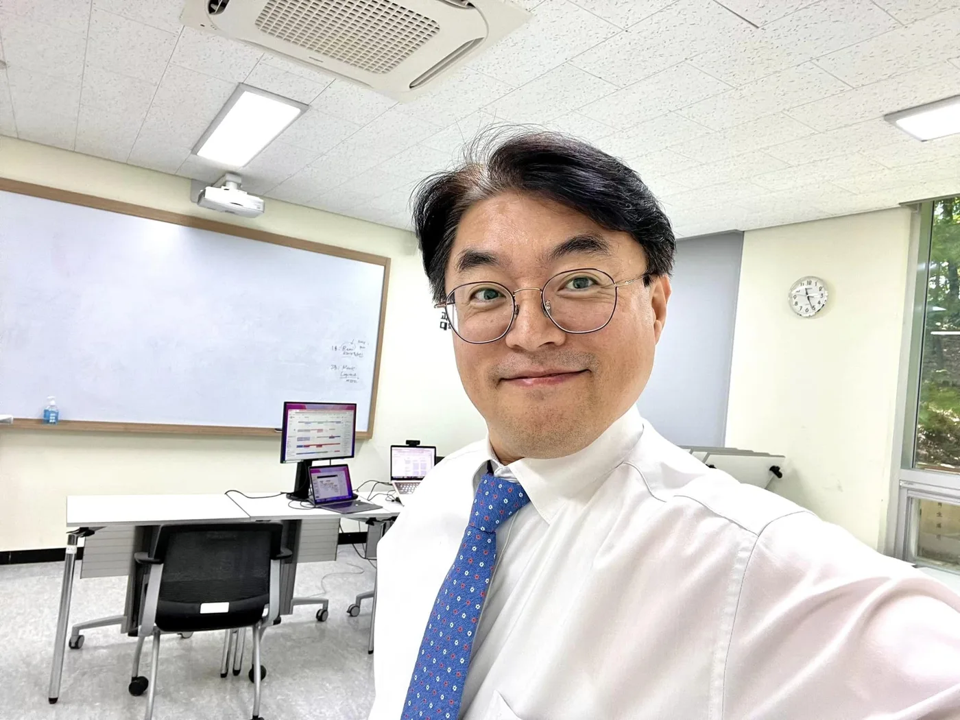 UST 디자인씽킹 워크샵 교육 현장 - 나눔경영컨설팅 김종혁 강사