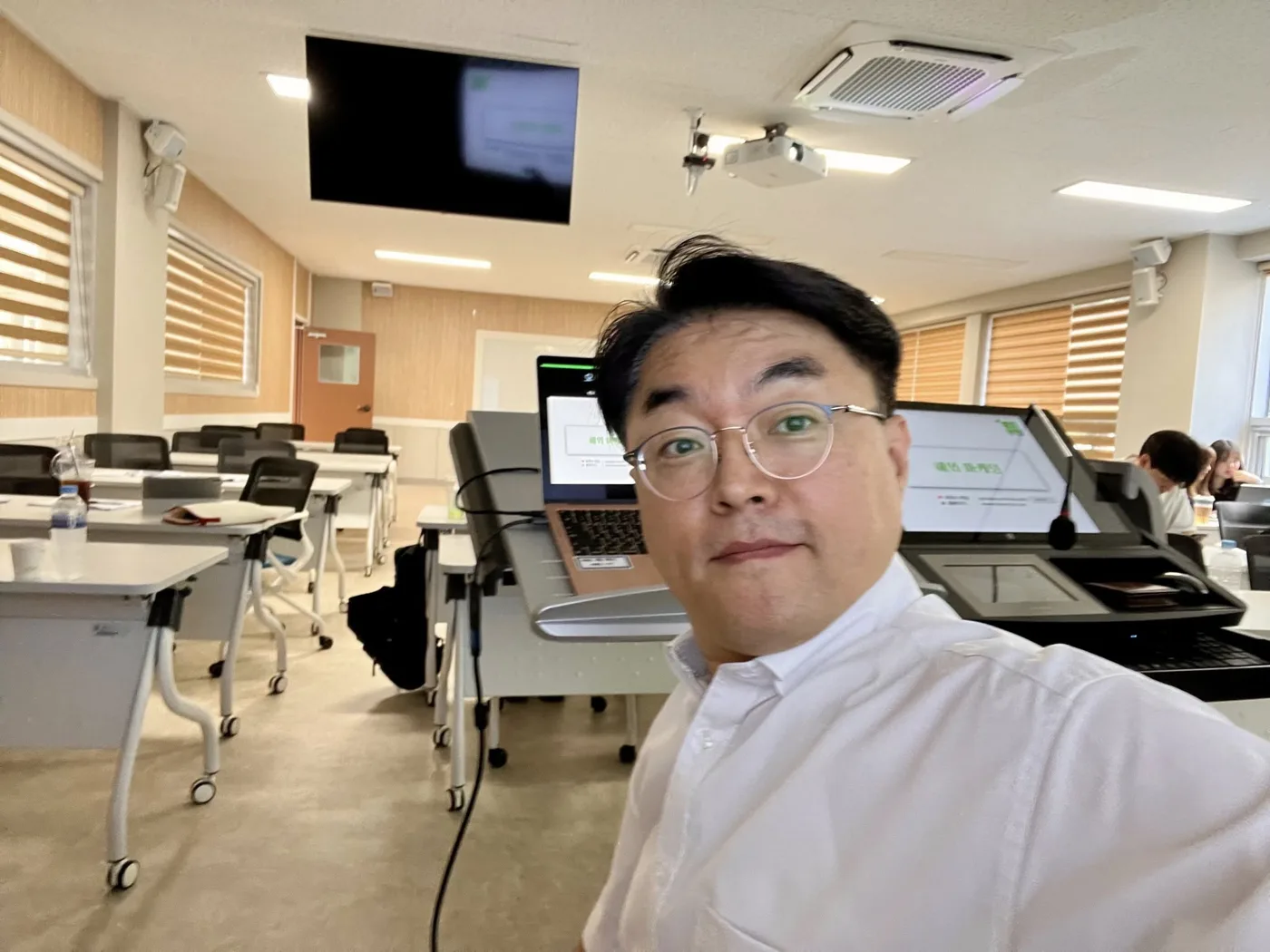 경남대학교 해외마케팅 교육 교육 현장 - 나눔경영컨설팅 김종혁 강사